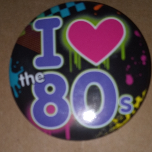 Meet your Posher, Carol🦋 Lynne🦋 - Picture 4 of 6